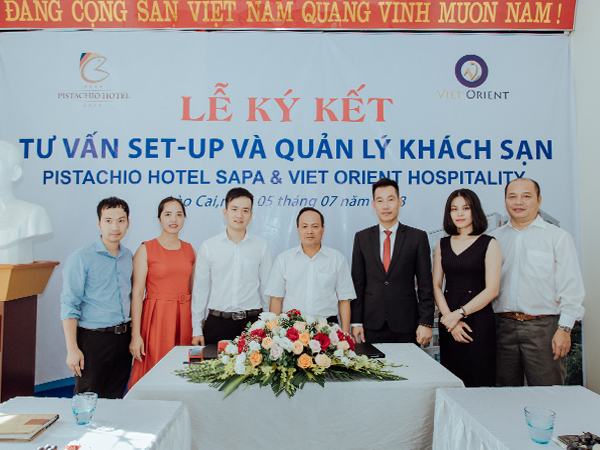 The signing ceremony of set up and management Pistachio Hotel Sapa 