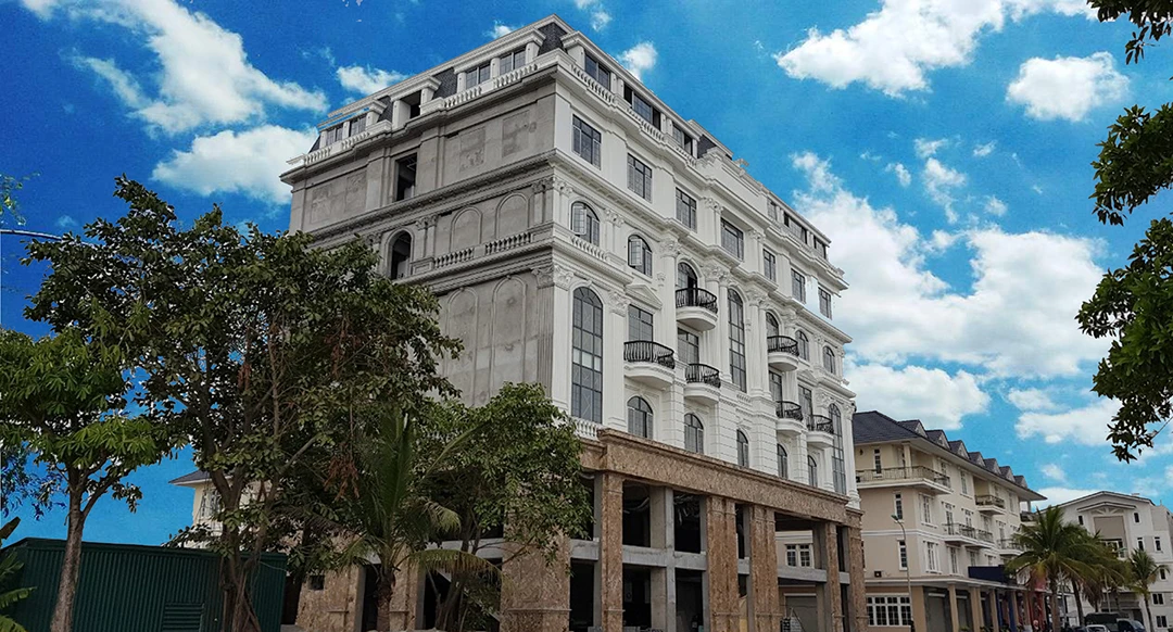 Why should investors hire a hotel set up, hotel management and hotel consultancy company? P1